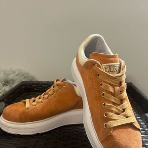 Australia Luxe Collective Copper Color Suede Chunky heel sneakers shoes Sz 7